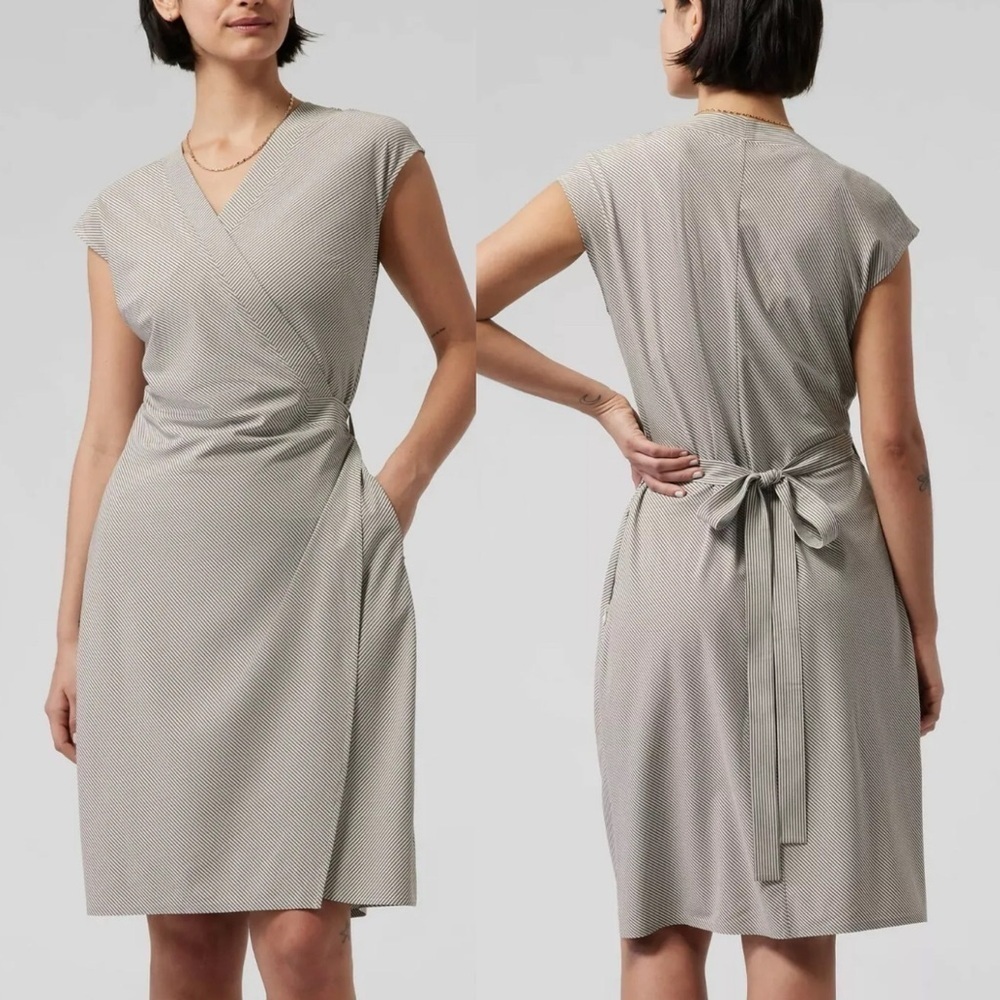Athleta Newport Wrap Dress City Stripe Black/Sea Salt Medium